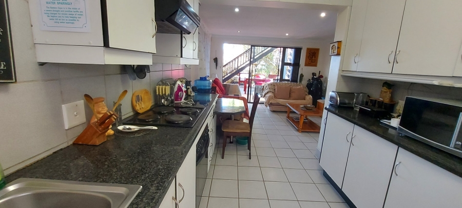 7 Bedroom Property for Sale in Gonubie Eastern Cape